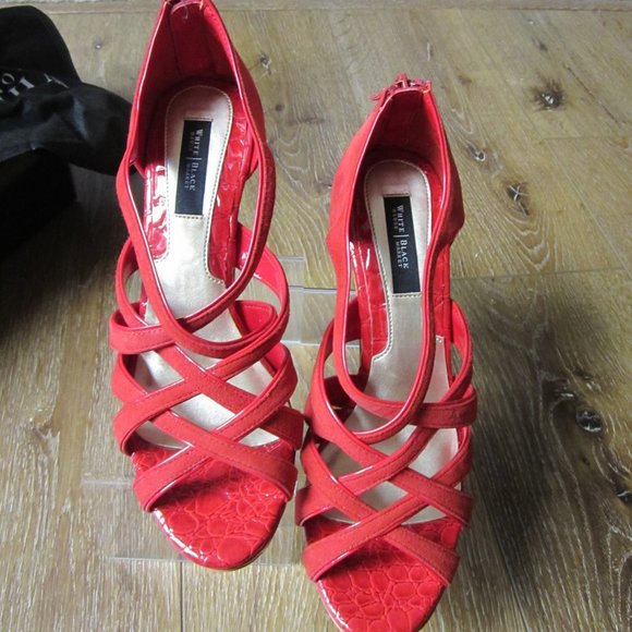 WHITE HOUSE/BLACK MARKET HEELED SANDALS - Picture 4 of 6